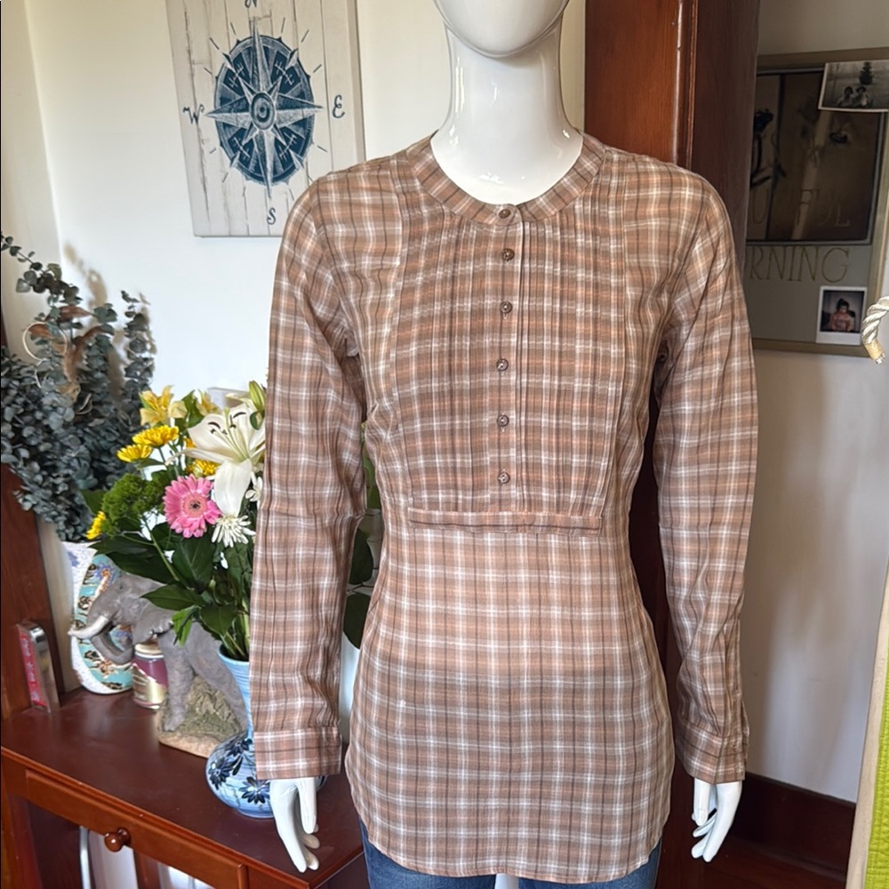 NWT northern reflections size small Plaid Long Sleeve Top - Brown